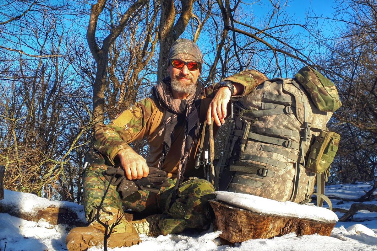 toth viktor omm outdoor trek hike ruck winter rest profile