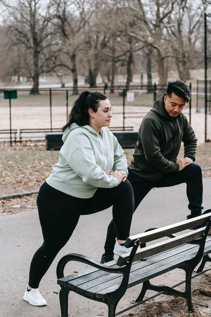 couple stretching nyujtas edzes fitness terepeuta